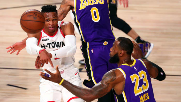 russell-westbrook-lebron-james